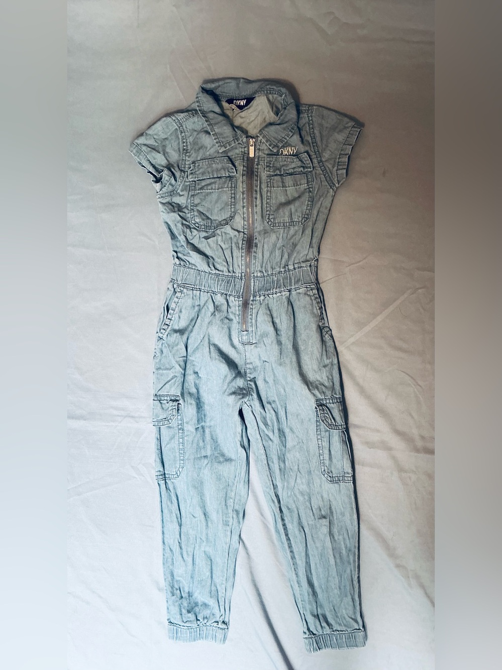 DKNY Light Blue Denim Short-Sleeve Jumpsuit with Cargo Pockets size 5